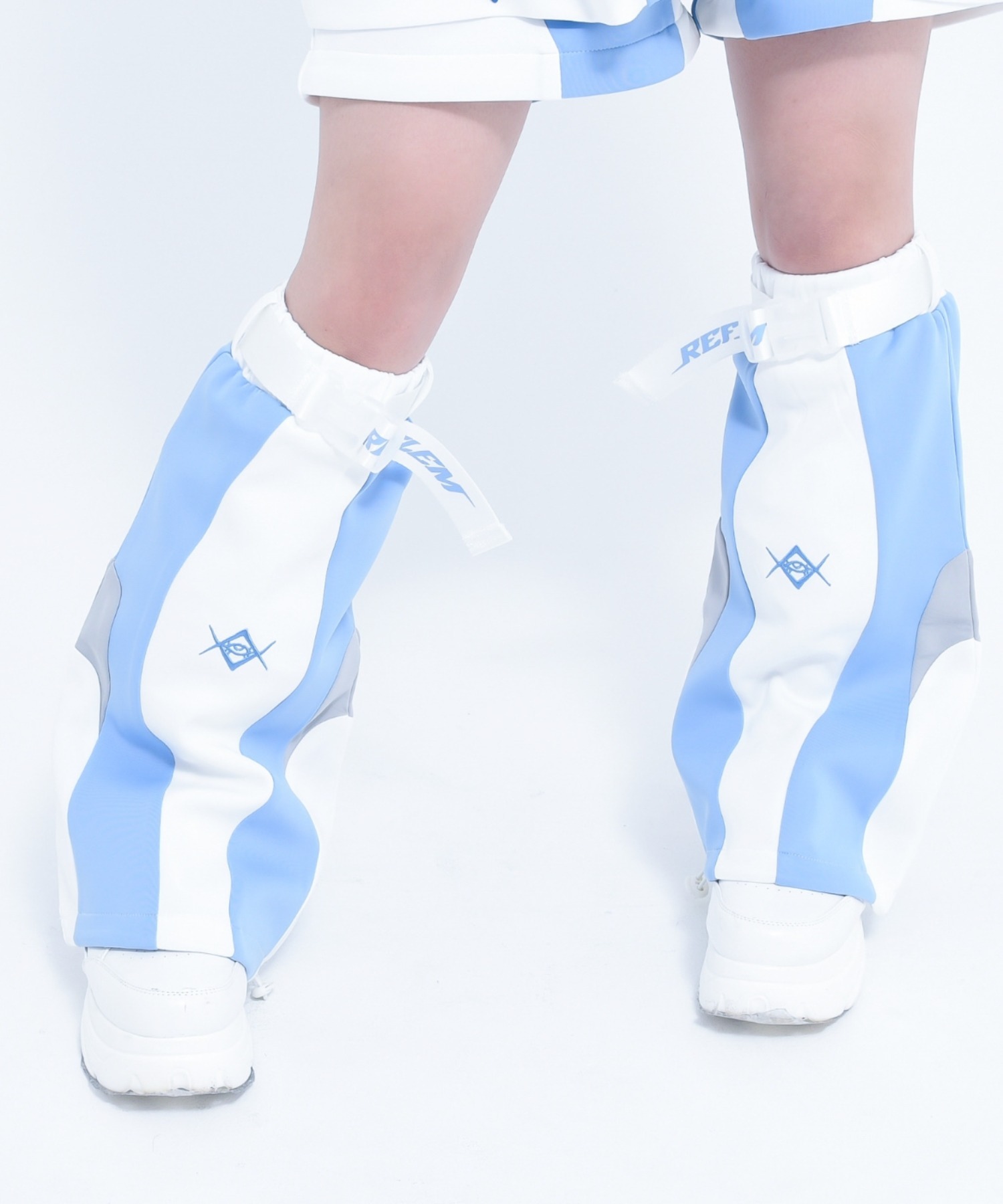 [REFLEM] Multi-switching leg warmers